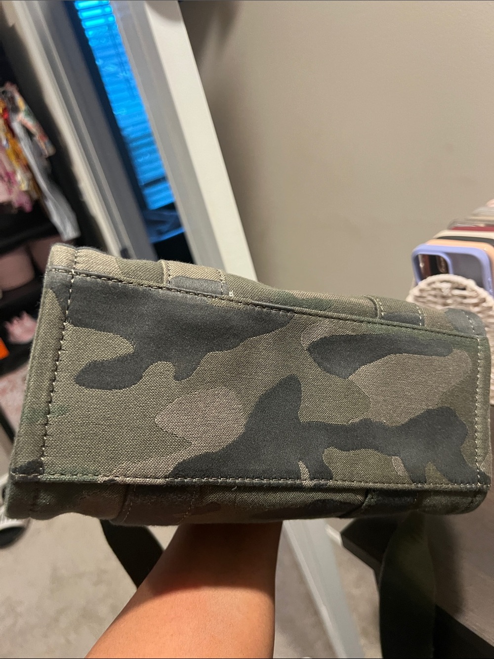 Marc Jacobs Camouflage Canvas Messenger Bag in Green - Picture 5 of 5